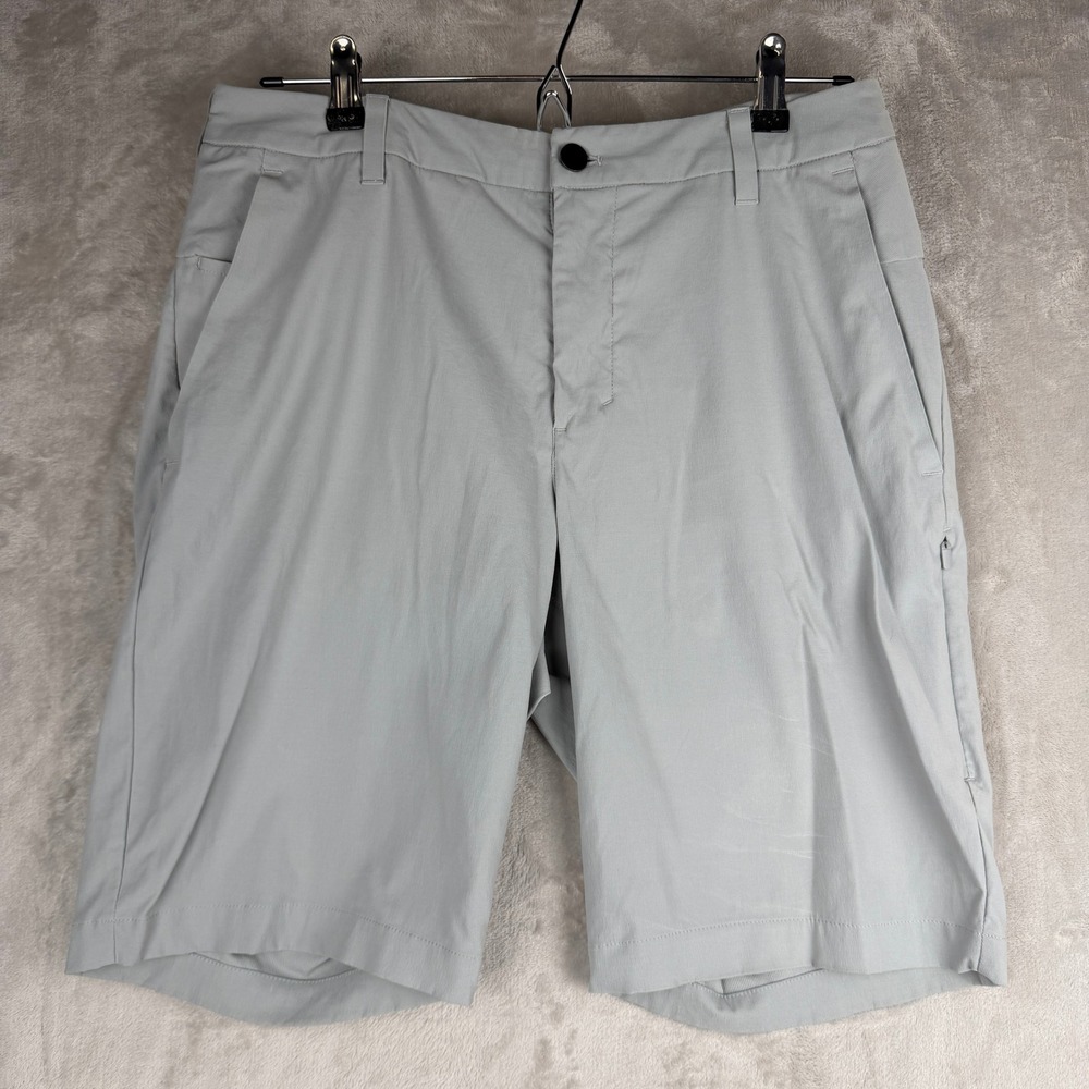Lululemon Mens Commission Golf Shorts Light Grey Size 32 Technical Stretch 9in